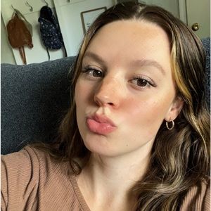 Meet your Posher, Riley